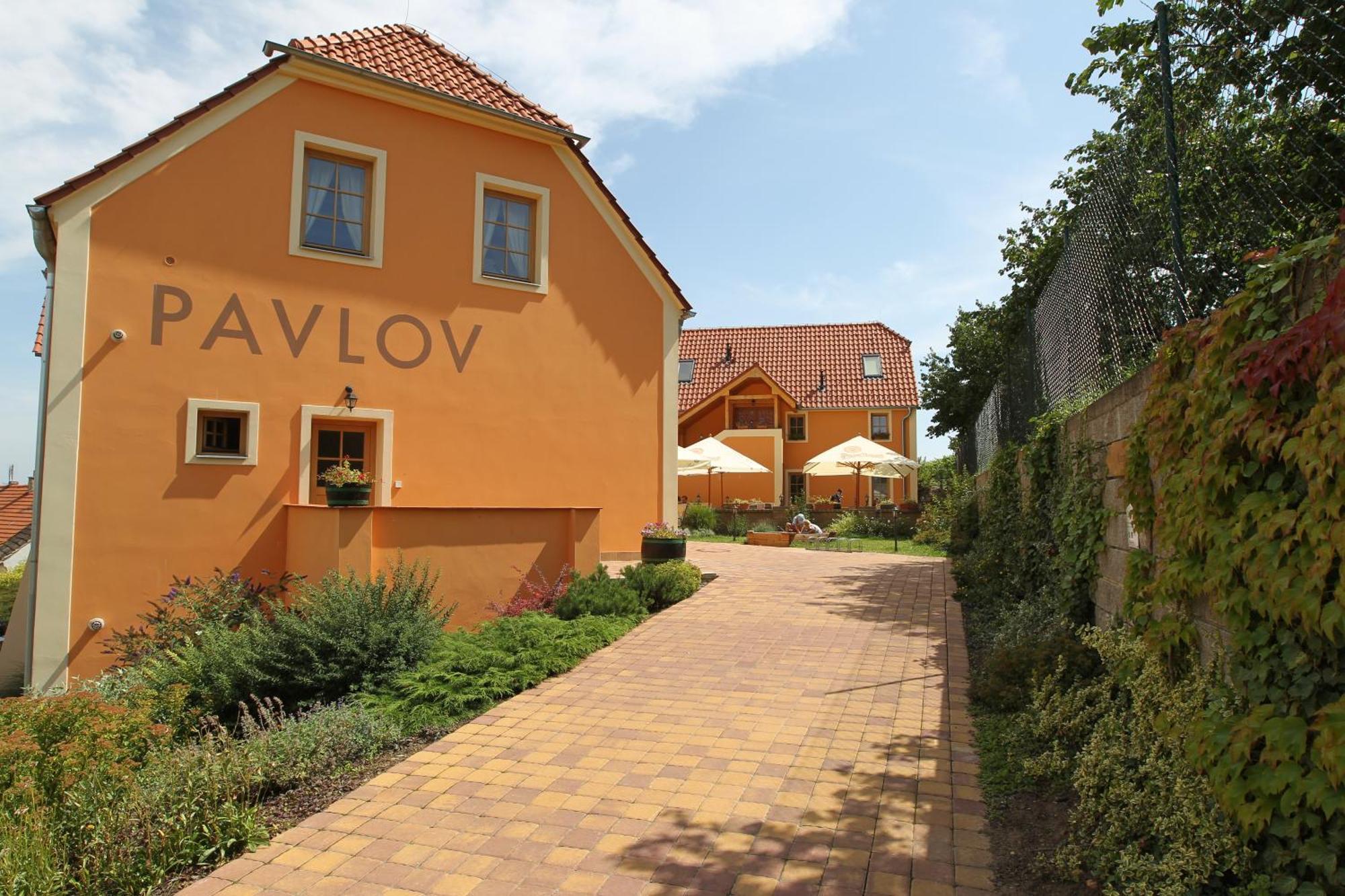 Hotel Pavlov Buitenkant foto