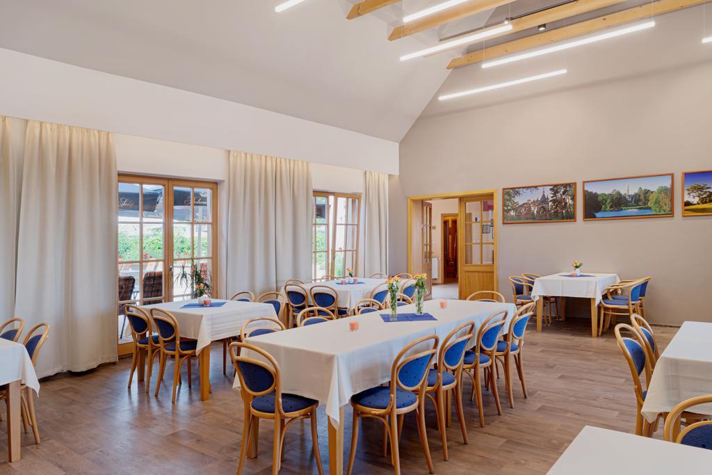 Hotel Pavlov Buitenkant foto