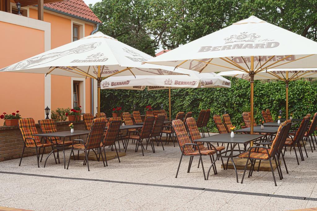 Hotel Pavlov Buitenkant foto