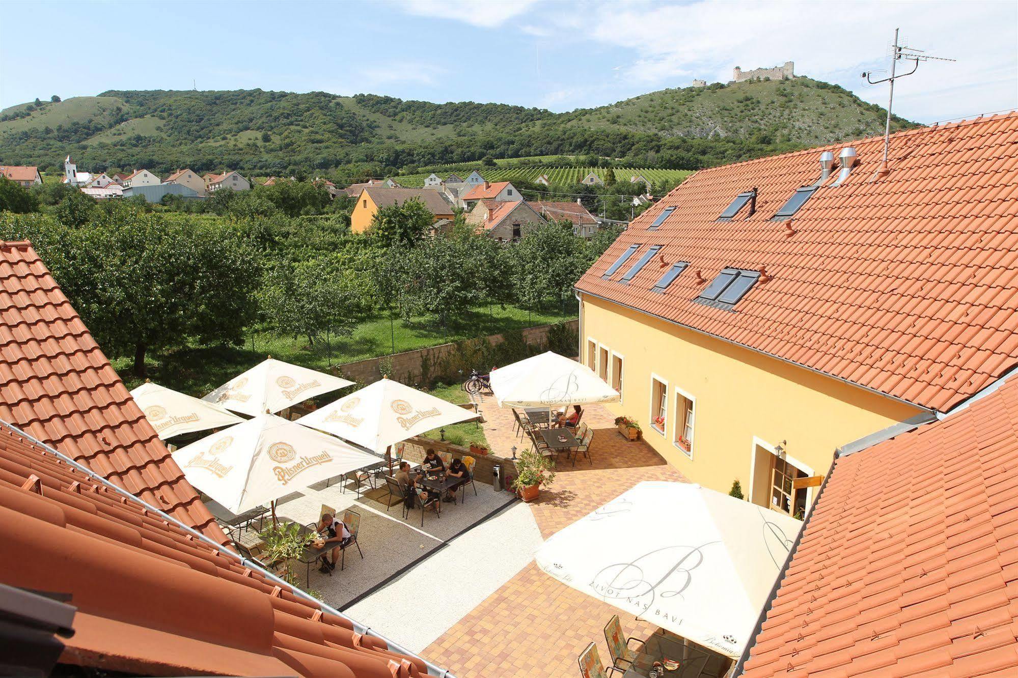 Hotel Pavlov Buitenkant foto