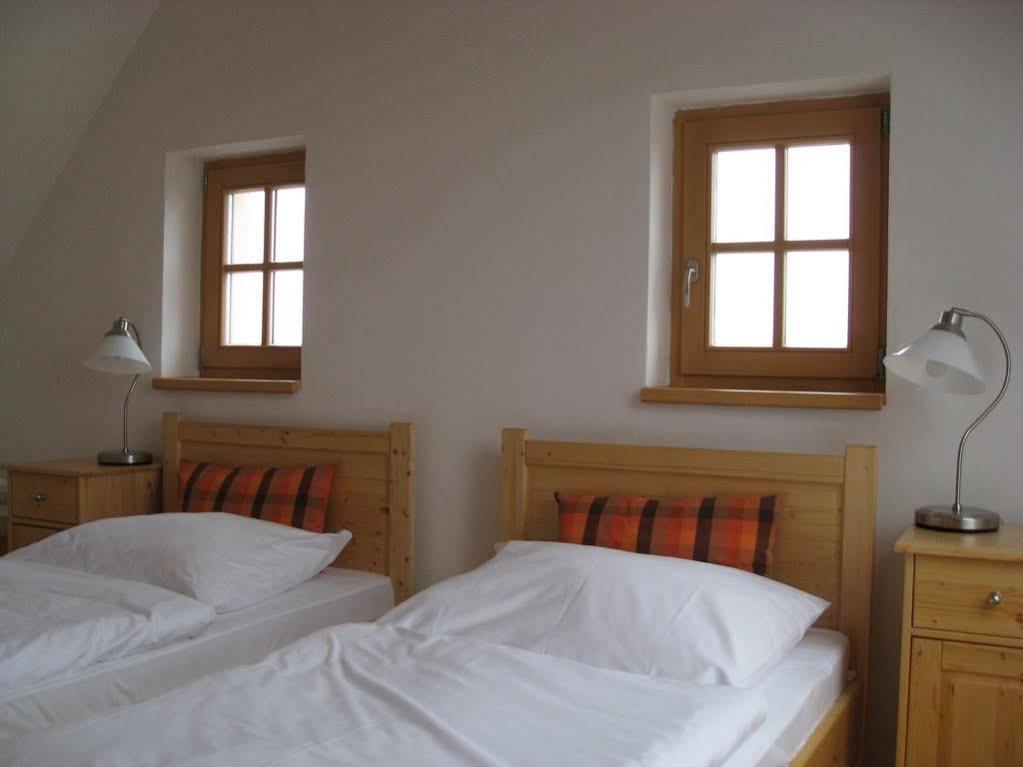 Hotel Pavlov Buitenkant foto